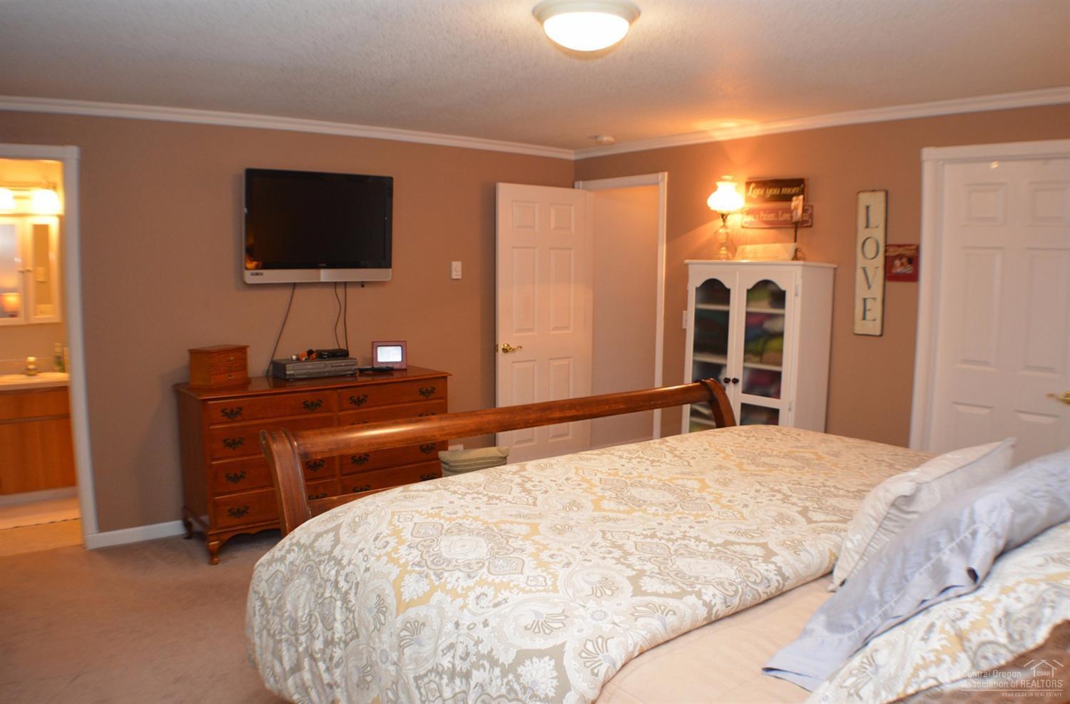 16836 Downey Road Bend, OR 97707 - Photo 17 of 23 Additional Photo