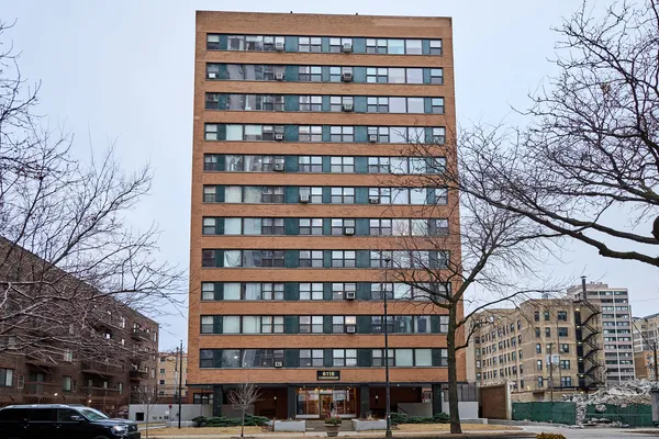 $2,295 | 6118 North Sheridan Road, Unit 407, Chicago, IL 60660