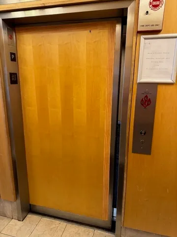 $2,095 | 6118 North Sheridan Road, Unit 407, Chicago, IL 60660