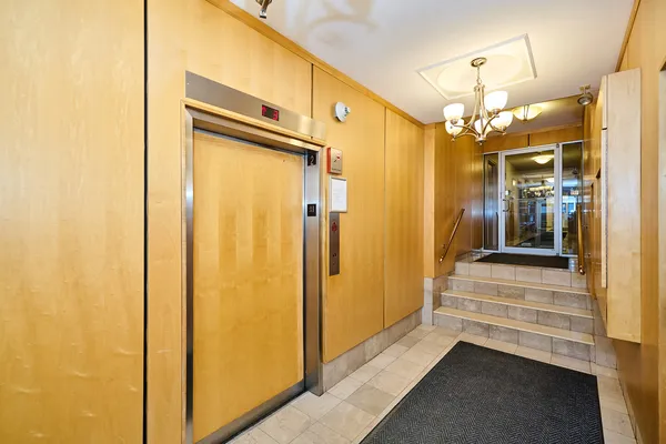 $2,295 | 6118 North Sheridan Road, Unit 407, Chicago, IL 60660