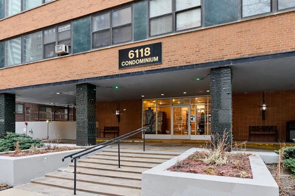 $2,295 | 6118 North Sheridan Road, Unit 407, Chicago, IL 60660