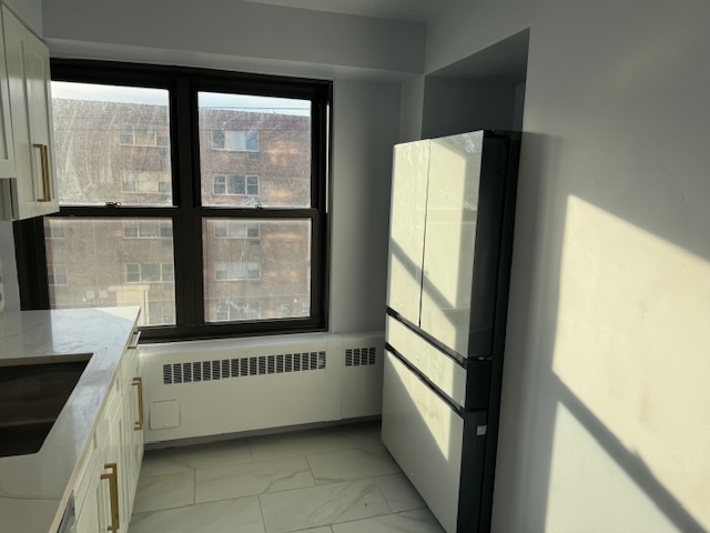 6118 North Sheridan Road, Unit 407 Chicago, IL 60660 - Photo 8 of 19