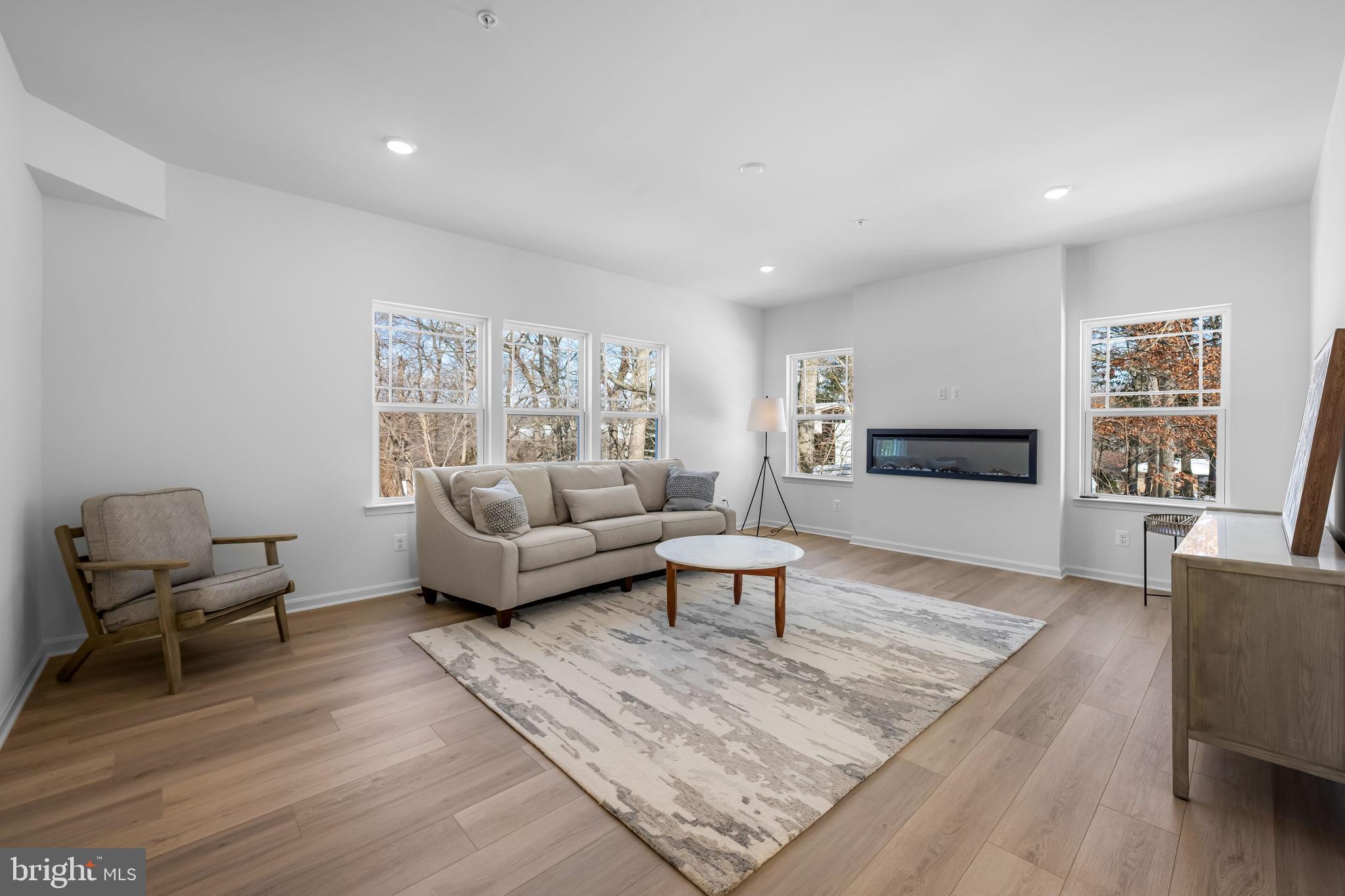 3756 Davis Corner Road Street, MD 21154 - Photo 17 of 50 Bright open Great Room.