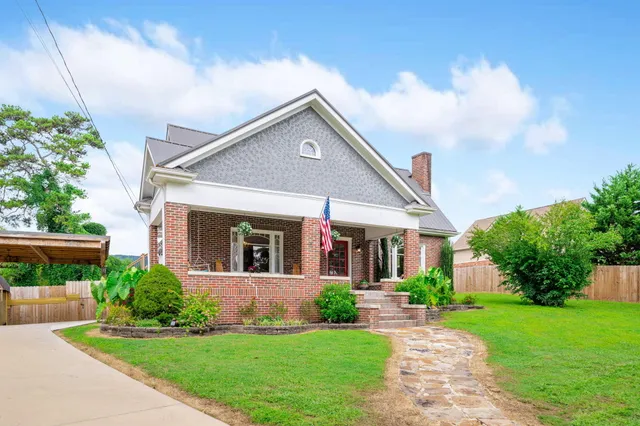 $699,000 | 3801 Oweda Terrace, Chattanooga, TN 37415