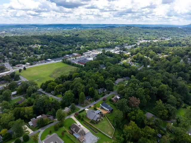 $699,000 | 3801 Oweda Terrace, Chattanooga, TN 37415