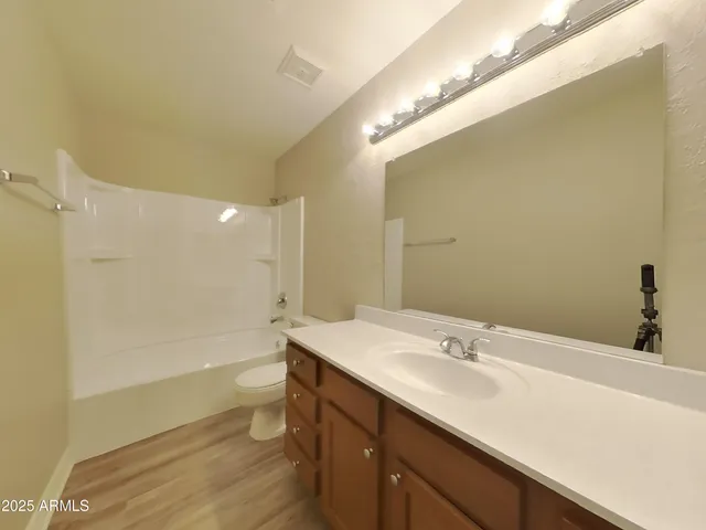 $2,079 | 7743 West Dreyfus Drive, Peoria, AZ 85381