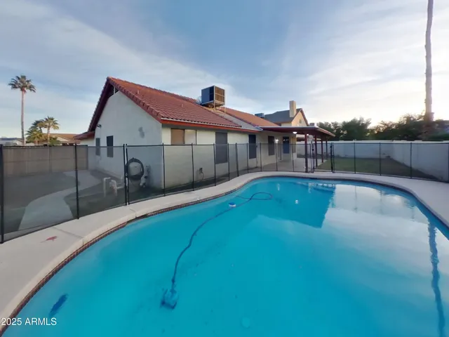 $2,079 | 7743 West Dreyfus Drive, Peoria, AZ 85381