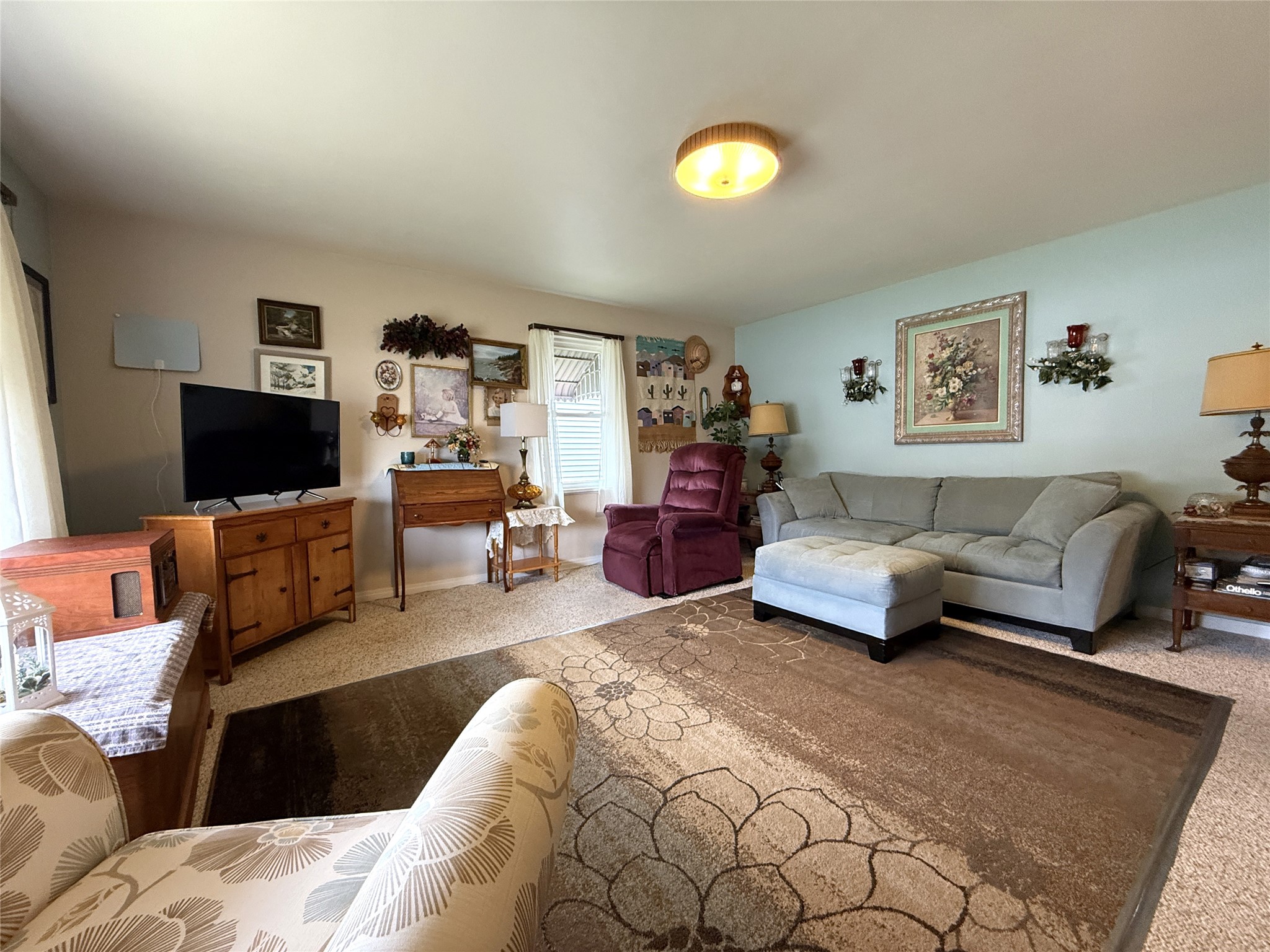 2311 Country Club Road Endicott, NY 13760 - Photo 3 of 36