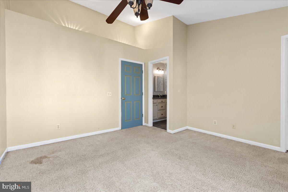 3806 Colony Point Place Edgewater, MD 21037 - Photo 13 of 37 Primary Bedroom 13' X 13'