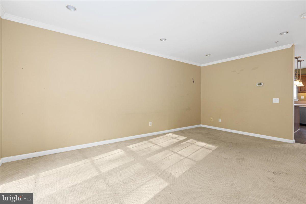 3806 Colony Point Place Edgewater, MD 21037 - Photo 4 of 37 Living Room 11' X 18'