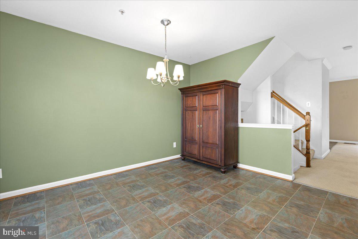 3806 Colony Point Place Edgewater, MD 21037 - Photo 7 of 37 Dining Room Area 9 ' X 13'