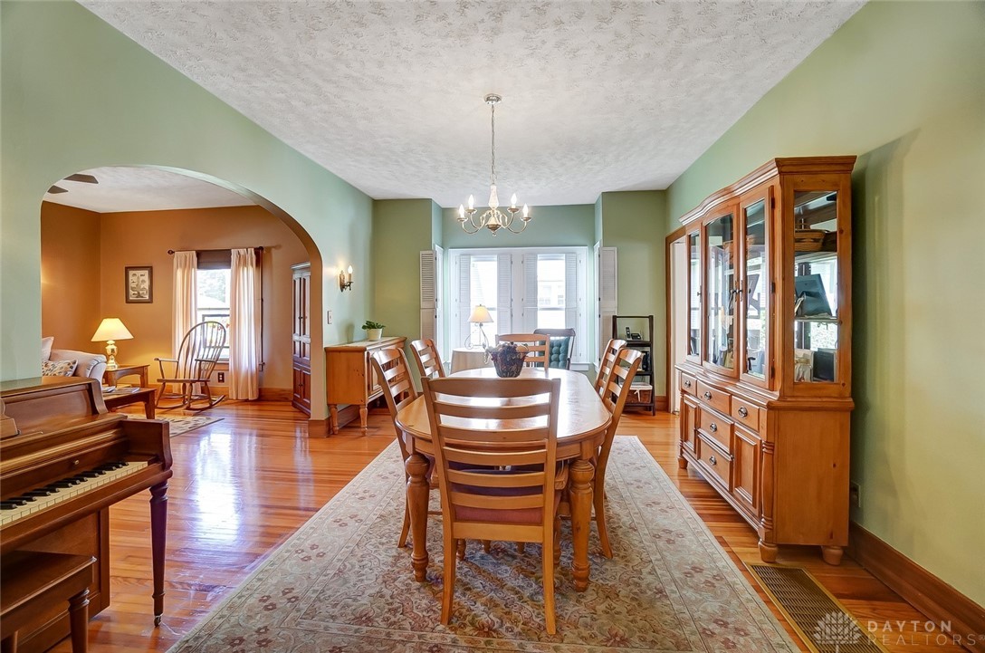 26 East Harding Road Springfield, OH 45504 - Photo 12 of 34