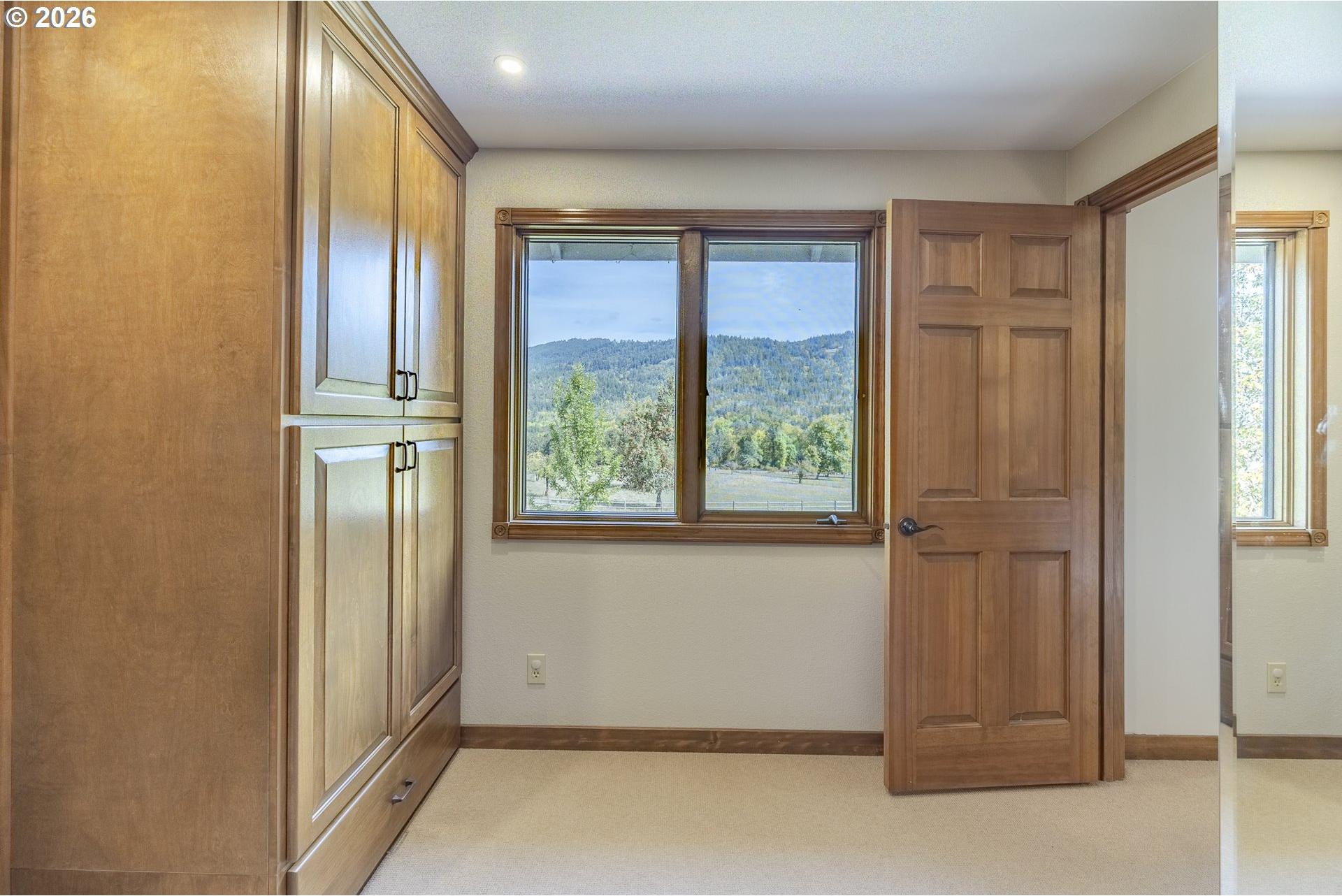 33883 Van Duyn Road Eugene, OR 97408 - Photo 20 of 48 Gallery Image 20