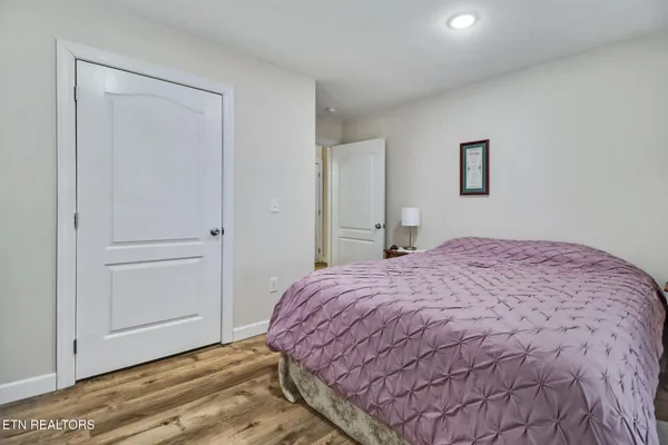 $536,900 | 68 Buffalo Cove Lane, Jamestown, TN 38556