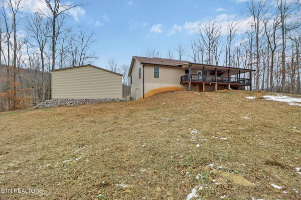$536,900 | 68 Buffalo Cove Lane, Jamestown, TN 38556