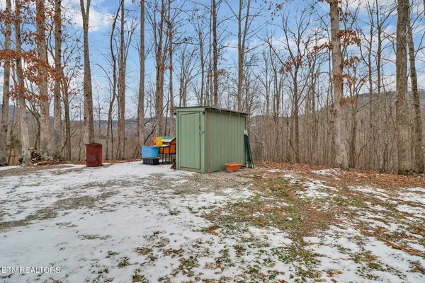 $536,900 | 68 Buffalo Cove Lane, Jamestown, TN 38556