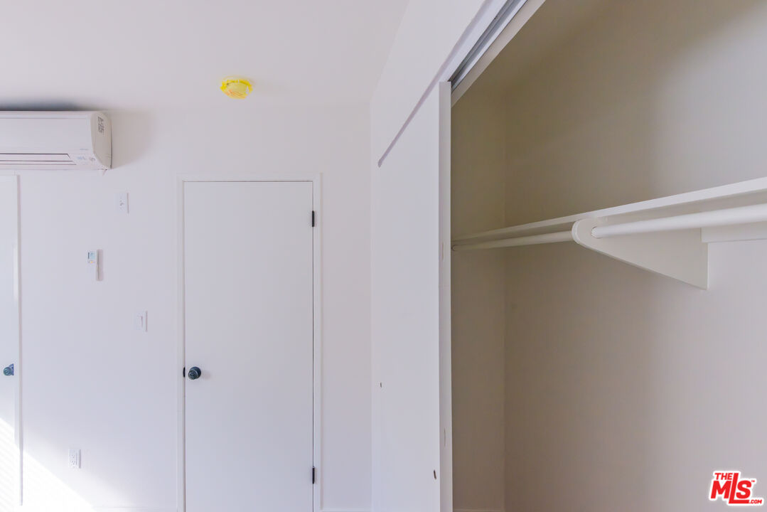 1303 Beryl Street, Unit B Redondo Beach, CA 90277 - Photo 20 of 22 a view of small space