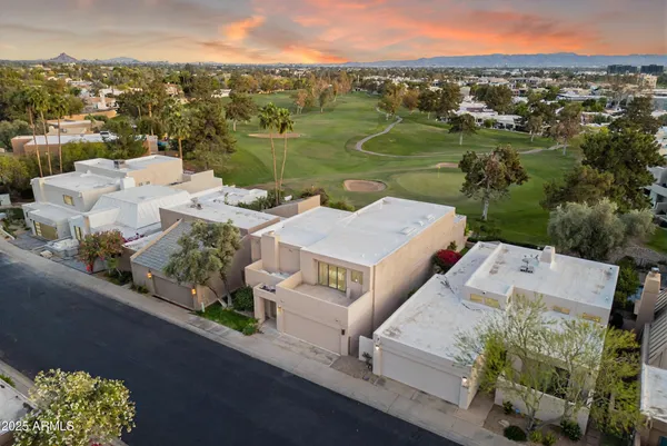 $2,100,000 | 3033 East Claremont Avenue, Phoenix, AZ 85016