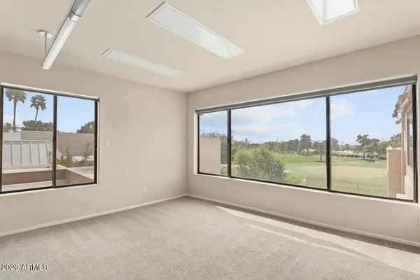 $2,100,000 | 3033 East Claremont Avenue, Phoenix, AZ 85016