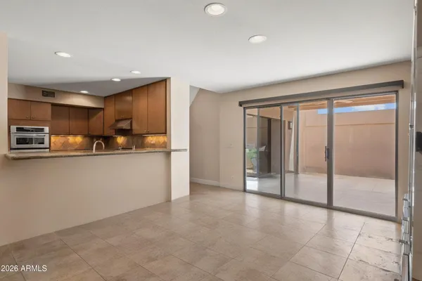 $2,100,000 | 3033 East Claremont Avenue, Phoenix, AZ 85016