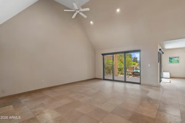 $2,100,000 | 3033 East Claremont Avenue, Phoenix, AZ 85016