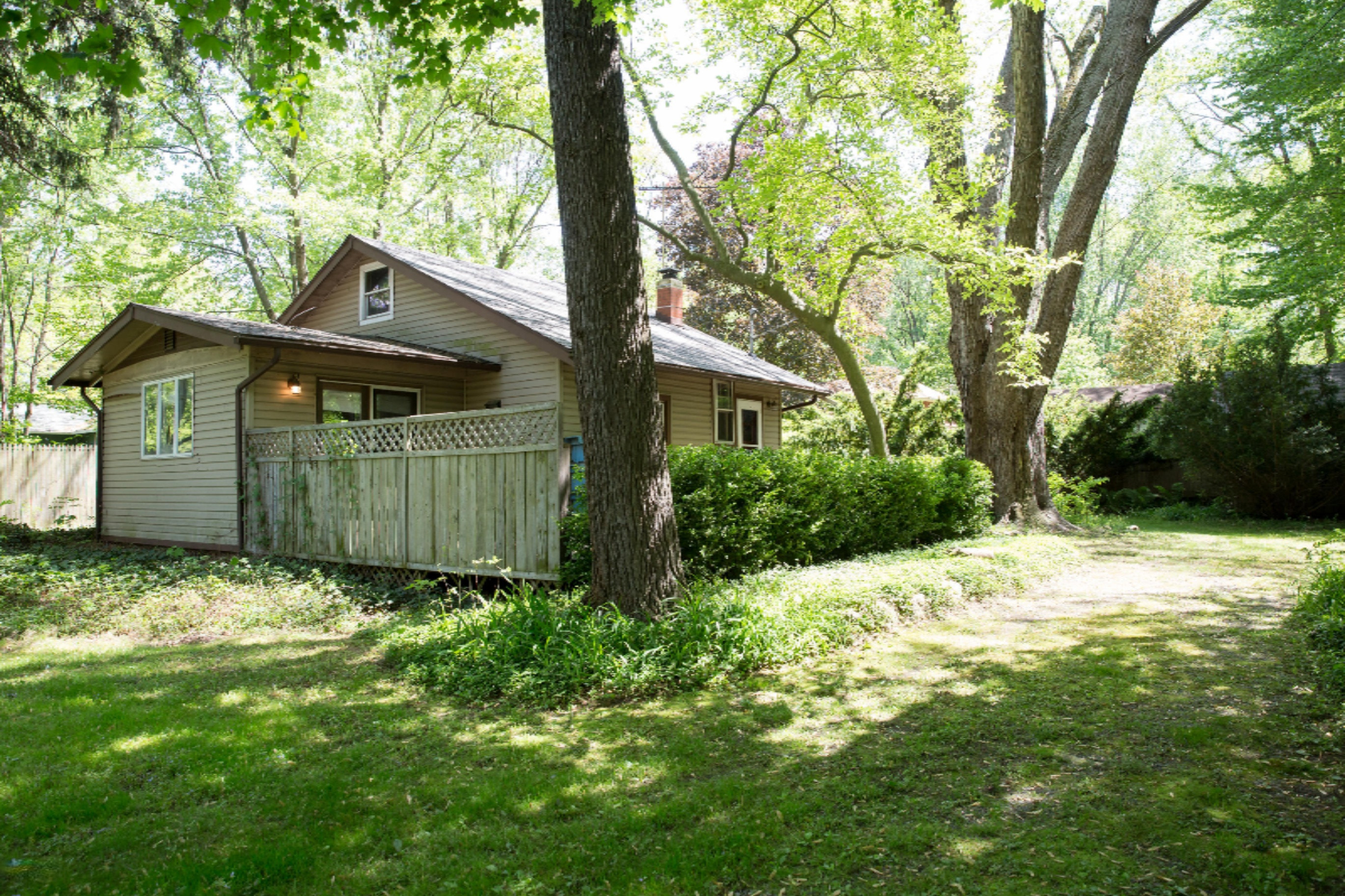 8636 West East Road Three Oaks, MI 49128 - Photo 2 of 13 2