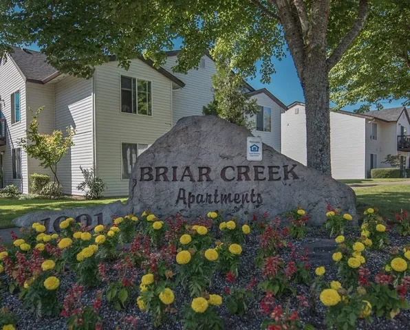 $1,356 | 1001 Northeast Briarcreek Way, Hillsboro, OR 97006