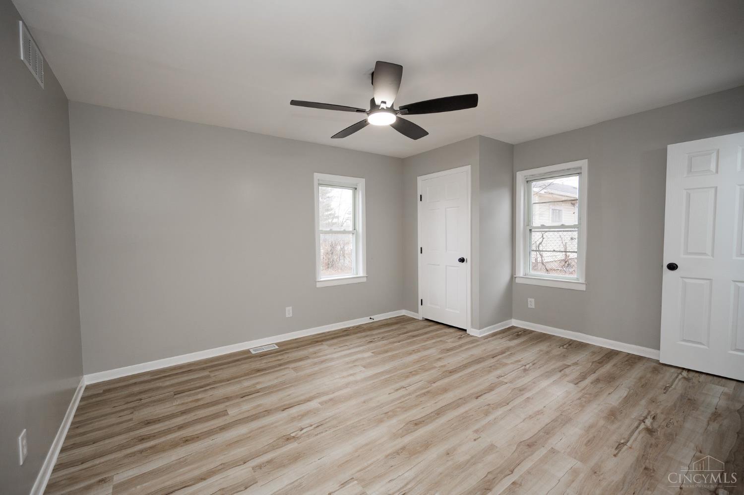 2804 Yankee Road Middletown, OH 45044 - Photo 6 of 37