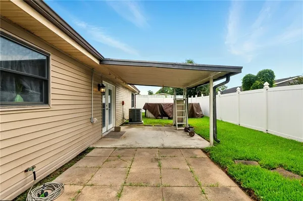 $200,000 | 2721 South Birchfield Drive, Harvey, LA 70058