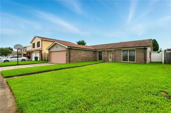 $200,000 | 2721 South Birchfield Drive, Harvey, LA 70058