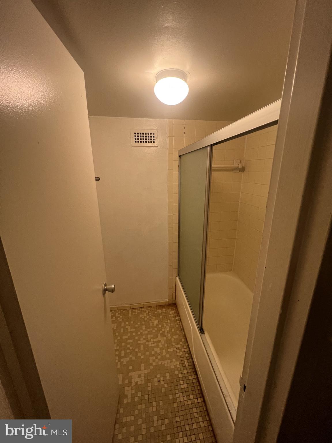 1836 Metzerott Road, Unit 1823 Hyattsville, MD 20783 - Photo 10 of 18 Gallery Image 10