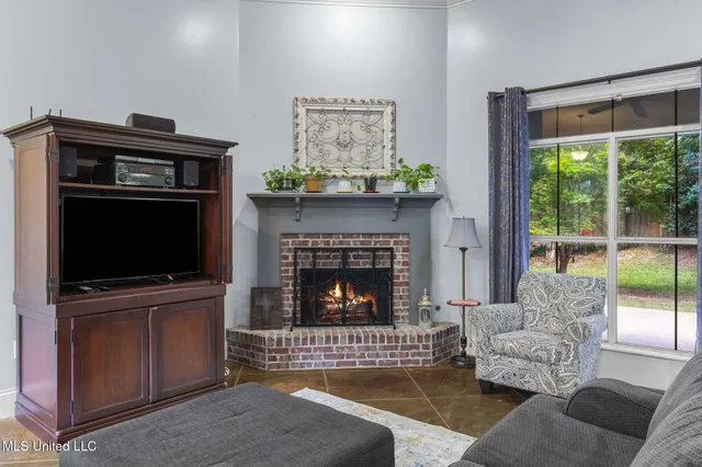 $395,000 | 124 Fox Hollow Bend, Brandon, MS 39047