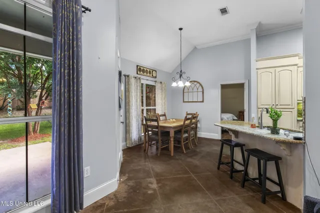 $395,000 | 124 Fox Hollow Bend, Brandon, MS 39047