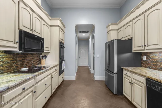 $395,000 | 124 Fox Hollow Bend, Brandon, MS 39047