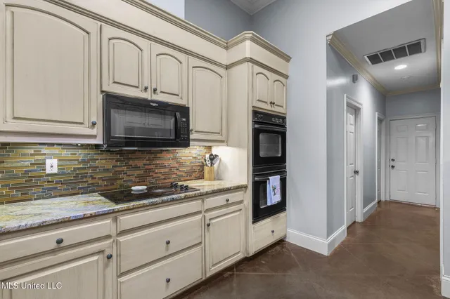 $395,000 | 124 Fox Hollow Bend, Brandon, MS 39047