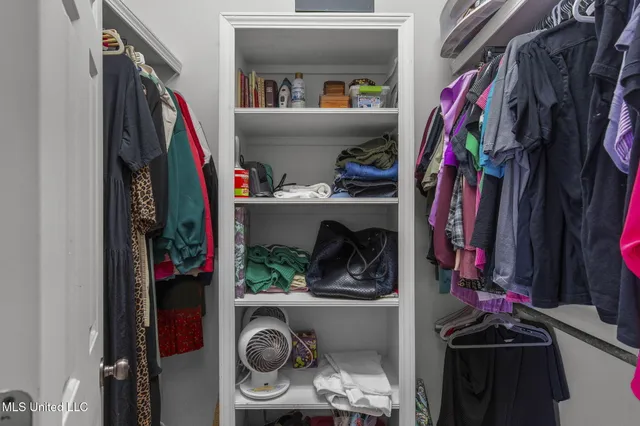 $395,000 | 124 Fox Hollow Bend, Brandon, MS 39047