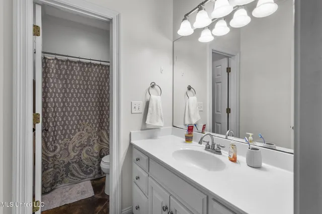 $395,000 | 124 Fox Hollow Bend, Brandon, MS 39047