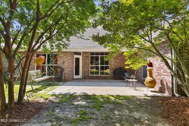 $395,000 | 124 Fox Hollow Bend, Brandon, MS 39047