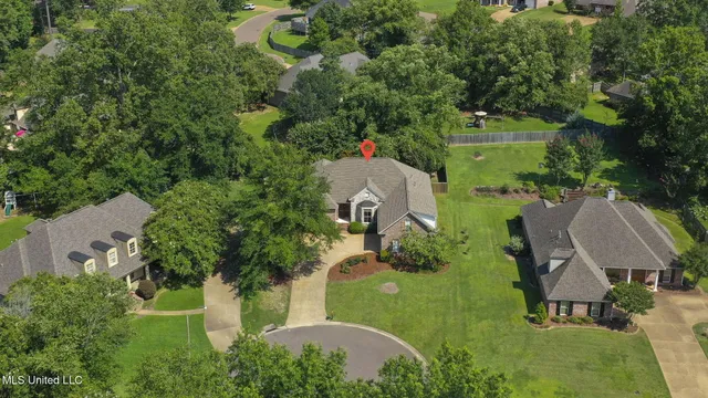 $395,000 | 124 Fox Hollow Bend, Brandon, MS 39047