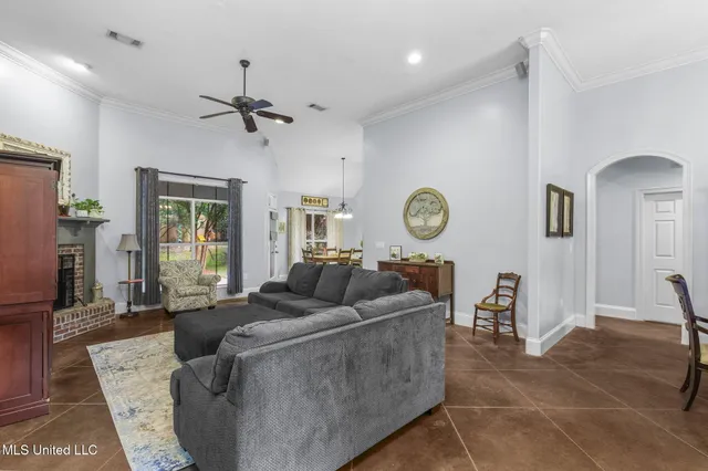 $395,000 | 124 Fox Hollow Bend, Brandon, MS 39047