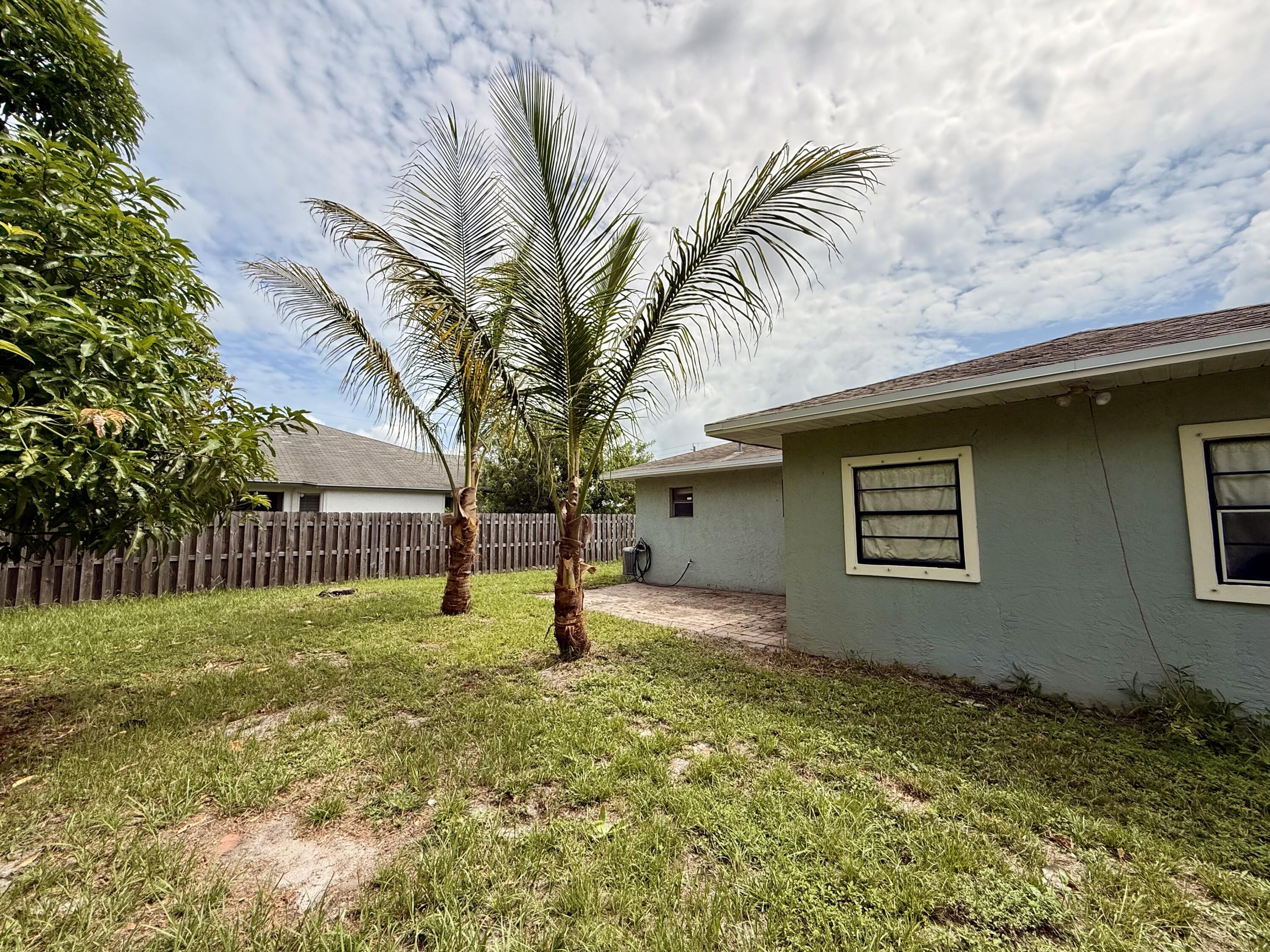 1114 Southwest Del Rio Boulevard Port St. Lucie, FL 34953 - Photo 30 of 31 Backyard 3