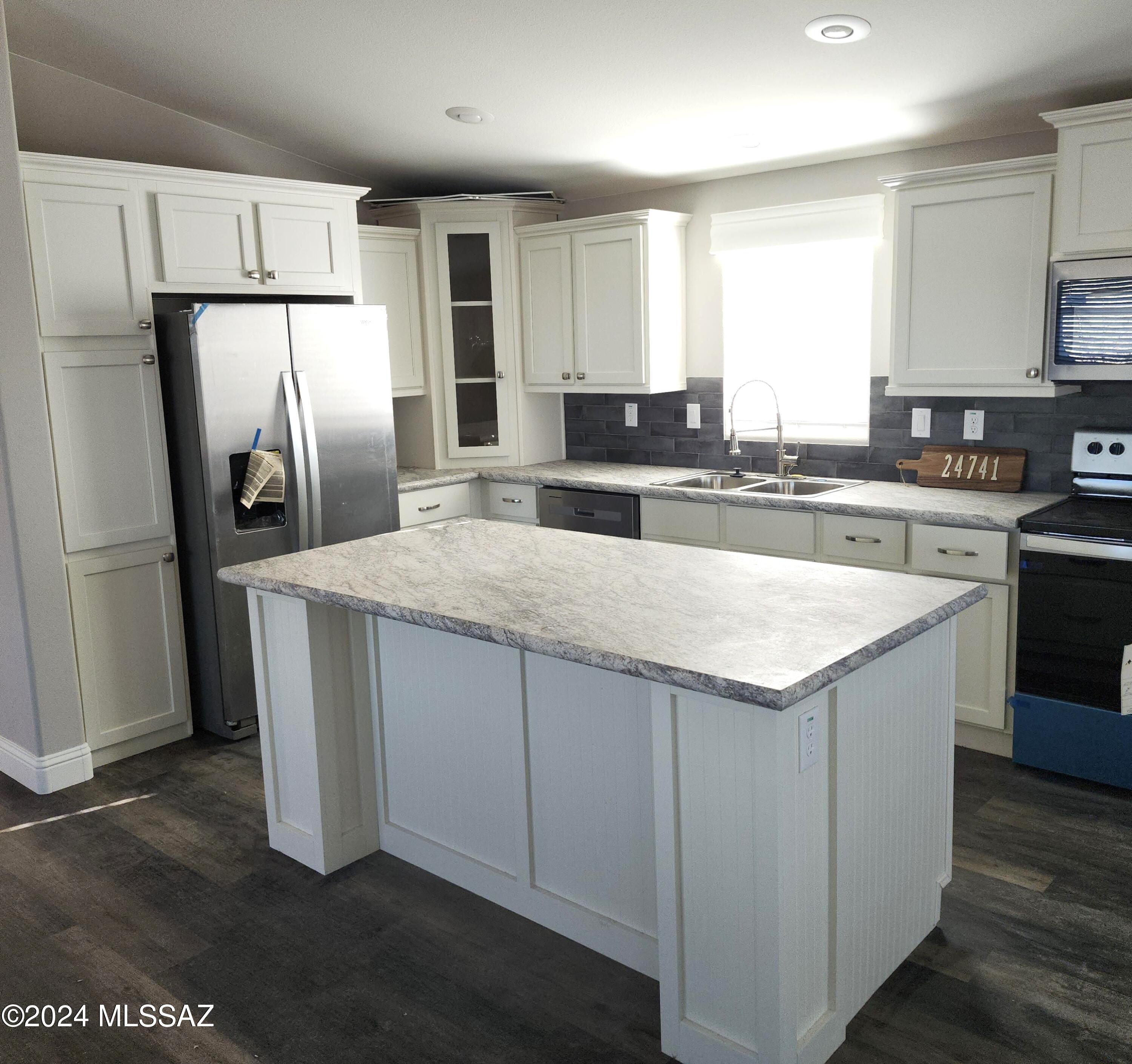 24741 East Ravens Ridge Place Benson, AZ 85602 - Photo 5 of 16 Gallery Image 5