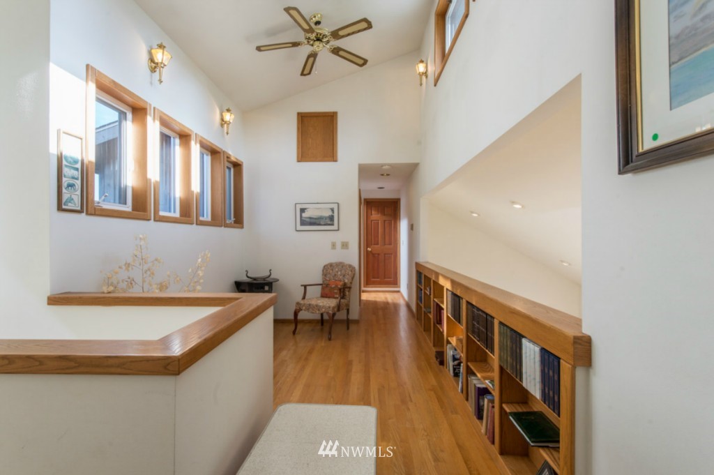 19132 Beall Road Southwest Vashon, WA 98070 - Photo 18 of 25