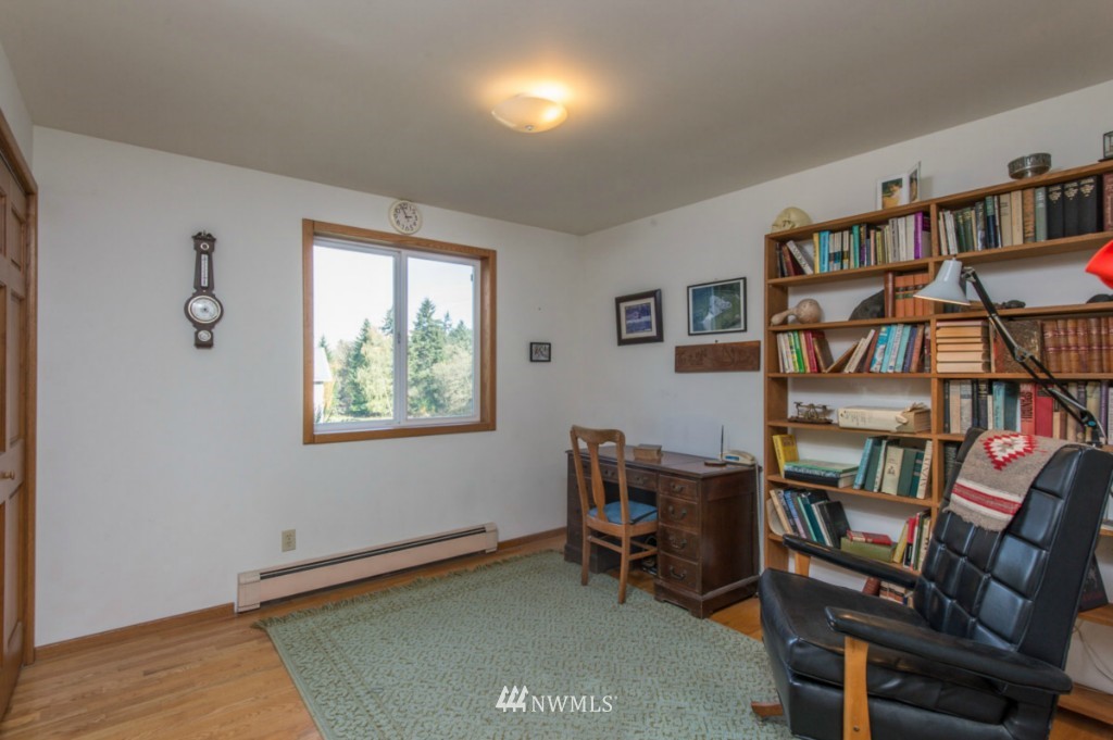 19132 Beall Road Southwest Vashon, WA 98070 - Photo 20 of 25