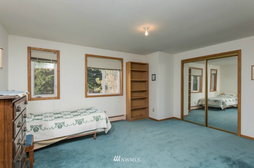 19132 Beall Road Southwest Vashon, WA 98070 - Photo 23 of 25