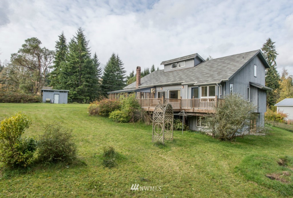 19132 Beall Road Southwest Vashon, WA 98070 - Photo 4 of 25