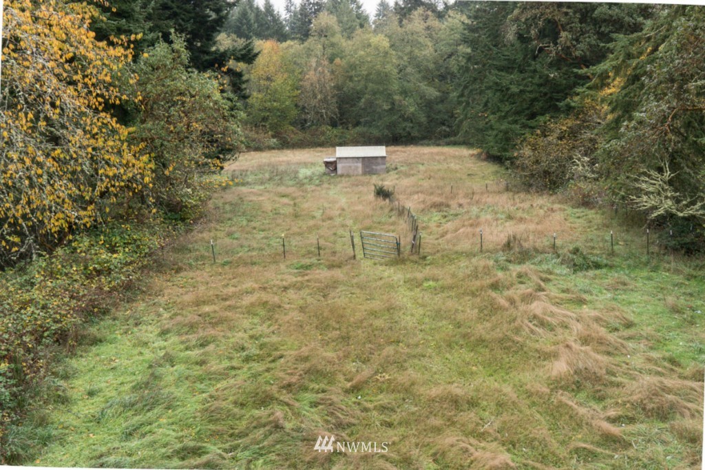 19132 Beall Road Southwest Vashon, WA 98070 - Photo 8 of 25