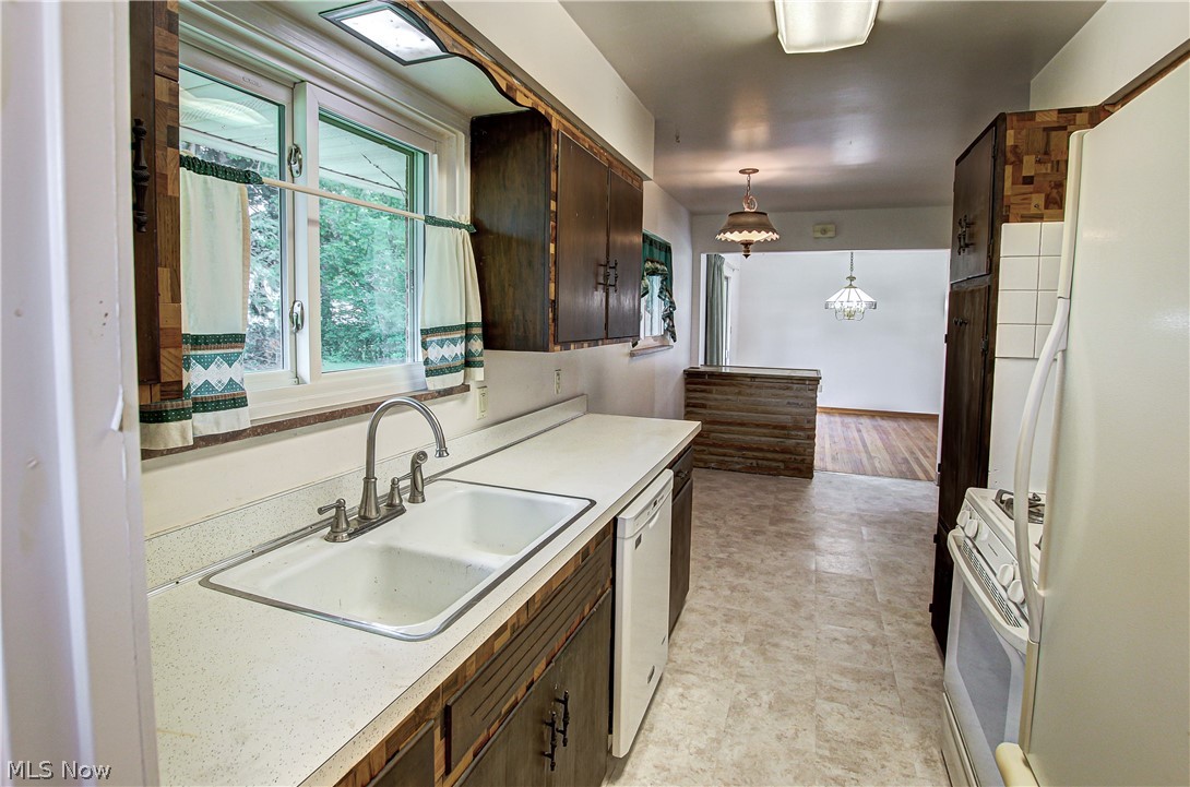 27537 Butternut Ridge Road North Olmsted, OH 44070 - Photo 2 of 35 Gallery Image 2