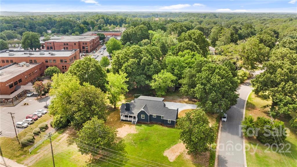 6000 Hickory Grove Road Charlotte, NC 28215 - Photo 19 of 40 an aerial view of a house with a yard