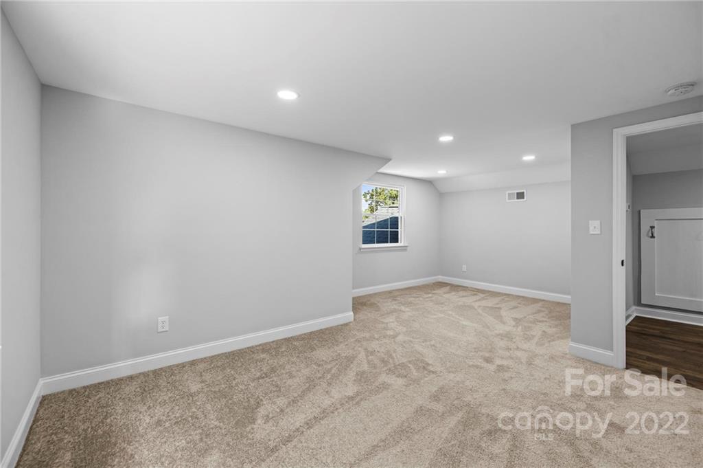 6000 Hickory Grove Road Charlotte, NC 28215 - Photo 36 of 40 an empty room with a empty space and windows